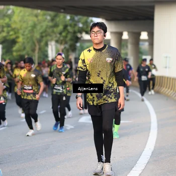Runner Photo 6427682