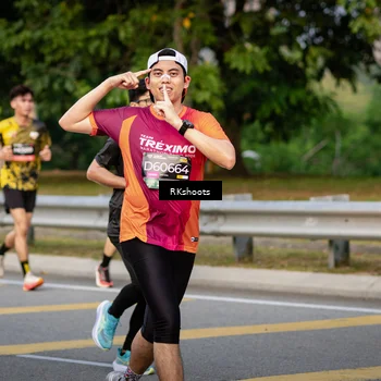 Runner Photo 6427684