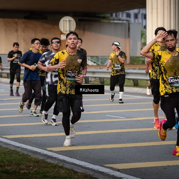 Runner Photo 6427727