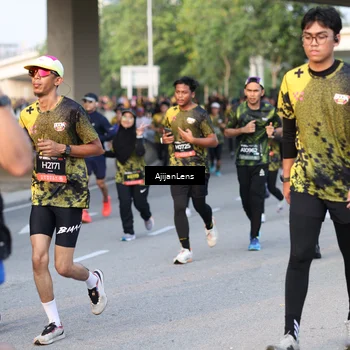 Runner Photo 6427732