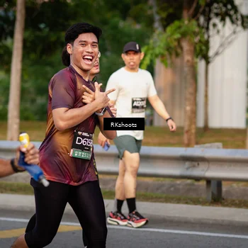 Runner Photo 6427762