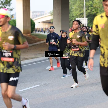 Runner Photo 6427783