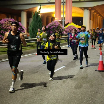 Runner Photo 6427804