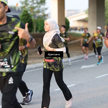 Runner Photo 6427834