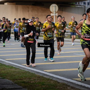 Runner Photo 6427852