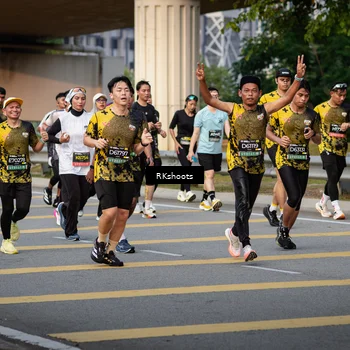Runner Photo 6427919