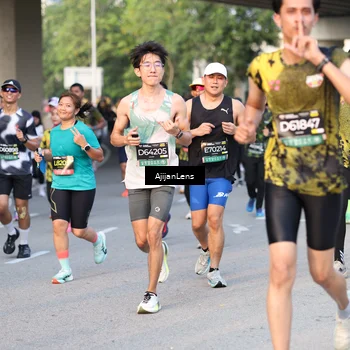 Runner Photo 6427945