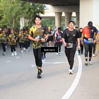 Runner Photo 6428005