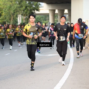 Runner Photo 6428019