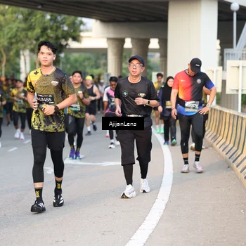 Runner Photo 6428035