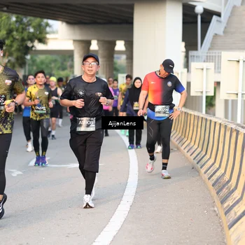 Runner Photo 6428057