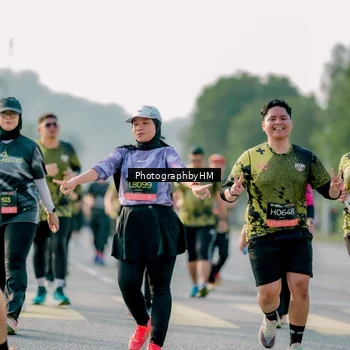 Runner Photo 6428067