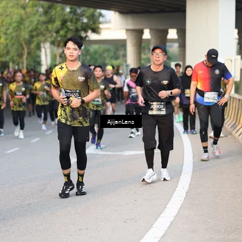 Runner Photo 6428083