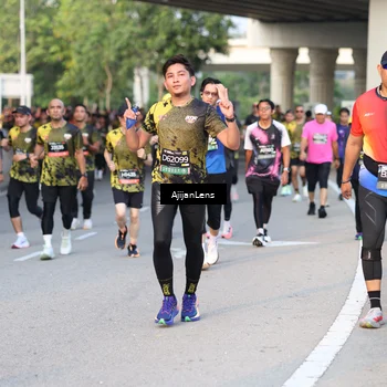 Runner Photo 6428086