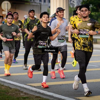Runner Photo 6428092