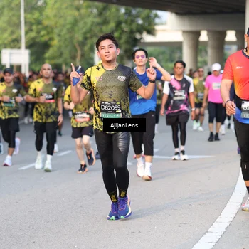 Runner Photo 6428105