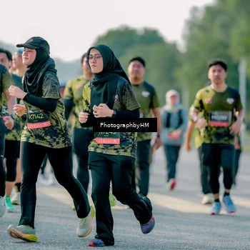 Runner Photo 6428113