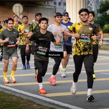 Runner Photo 6428119