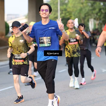 Runner Photo 6428178