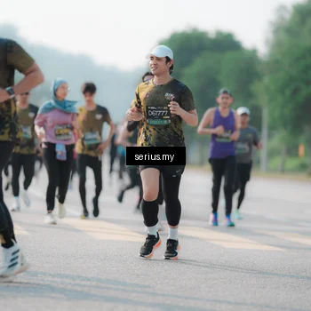 Runner Photo 6428179