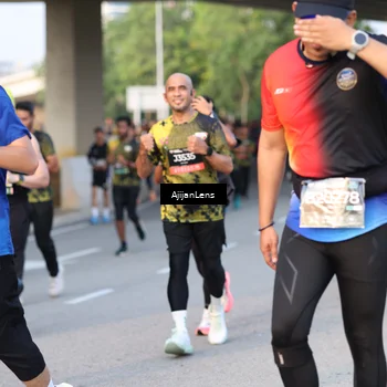 Runner Photo 6428193