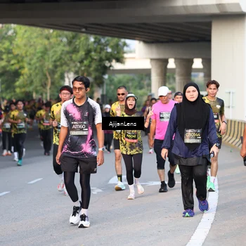 Runner Photo 6428204