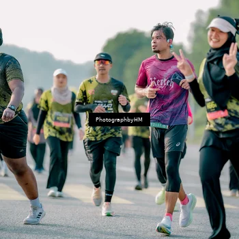 Runner Photo 6428218