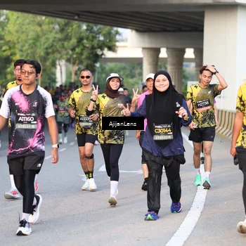 Runner Photo 6428242