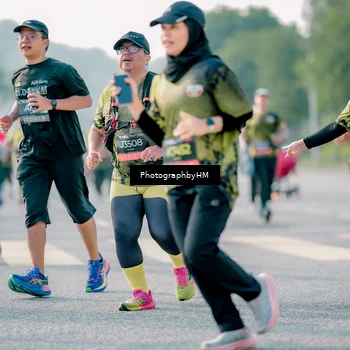 Runner Photo 6428275