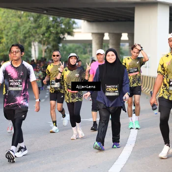 Runner Photo 6428279