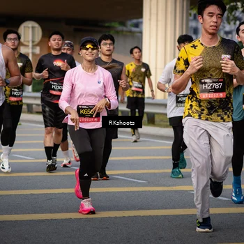 Runner Photo 6428301