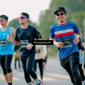Runner Photo 6428330