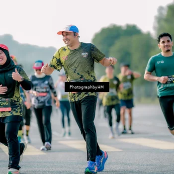 Runner Photo 6428342
