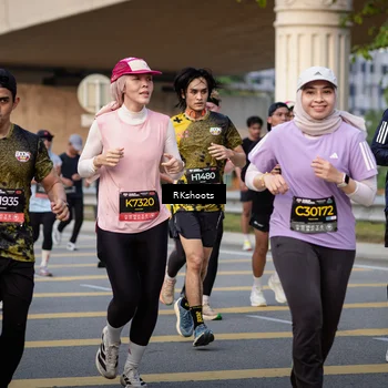 Runner Photo 6428352