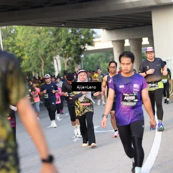 Runner Photo 6428369