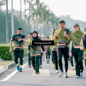 Runner Photo 6428375
