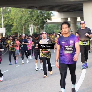 Runner Photo 6428380