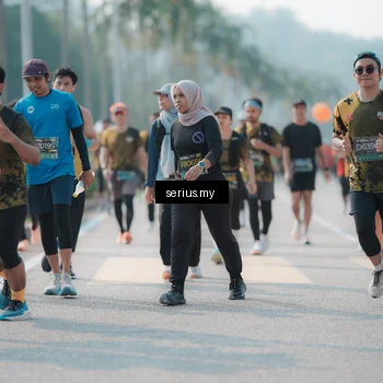 Runner Photo 6428400