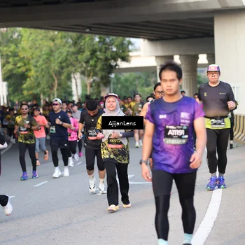 Runner Photo 6428405