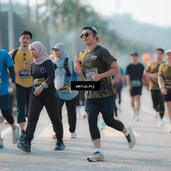 Runner Photo 6428415