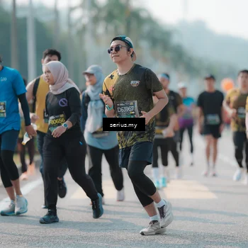 Runner Photo 6428422