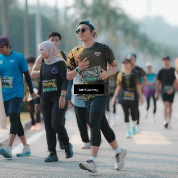 Runner Photo 6428430