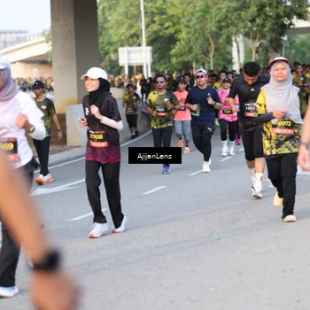 Runner Photo 6428435