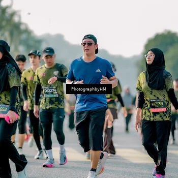 Runner Photo 6428451