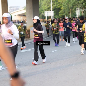 Runner Photo 6428474