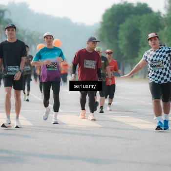 Runner Photo 6428483