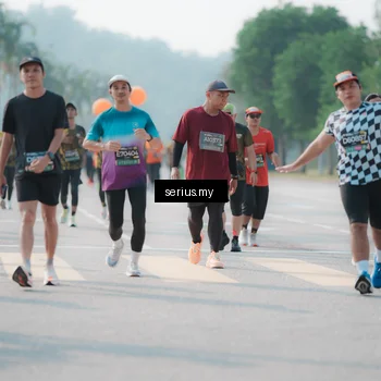 Runner Photo 6428491