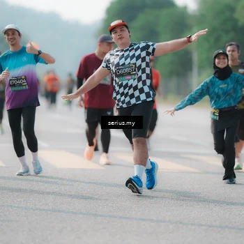 Runner Photo 6428498