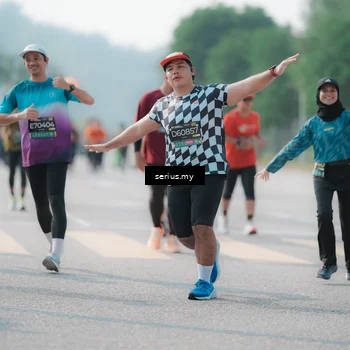 Runner Photo 6428509