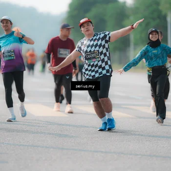 Runner Photo 6428513
